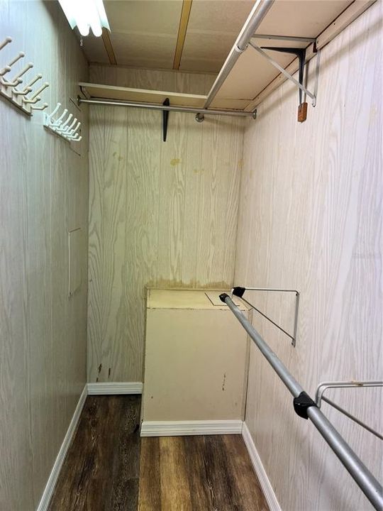 For Rent: $1,450 (2 beds, 2 baths, 864 Square Feet)