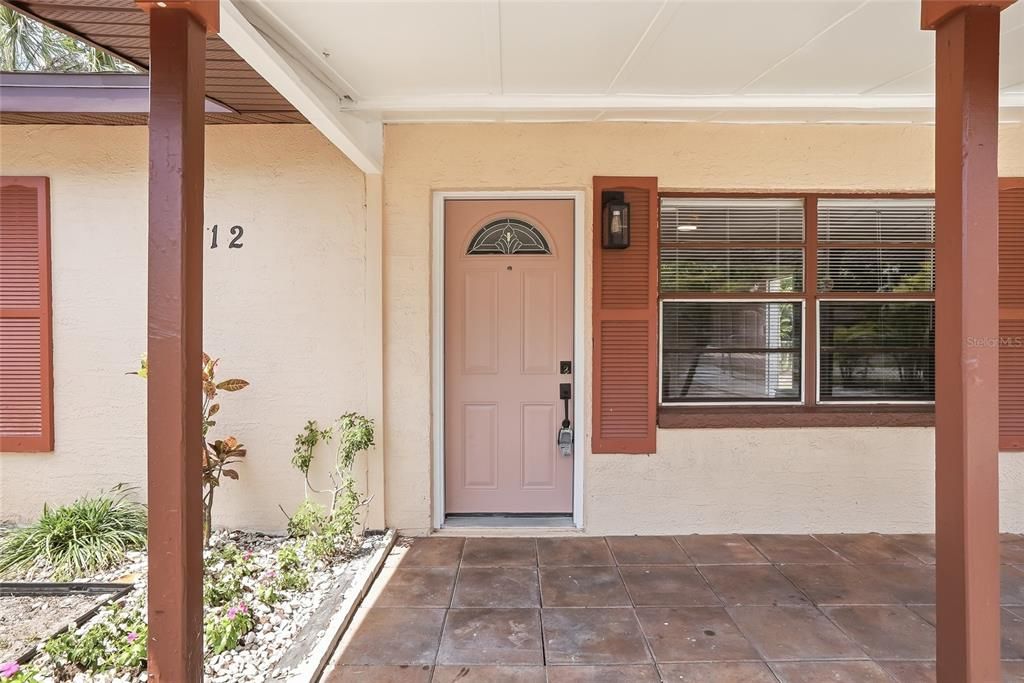 Active With Contract: $310,000 (3 beds, 1 baths, 900 Square Feet)