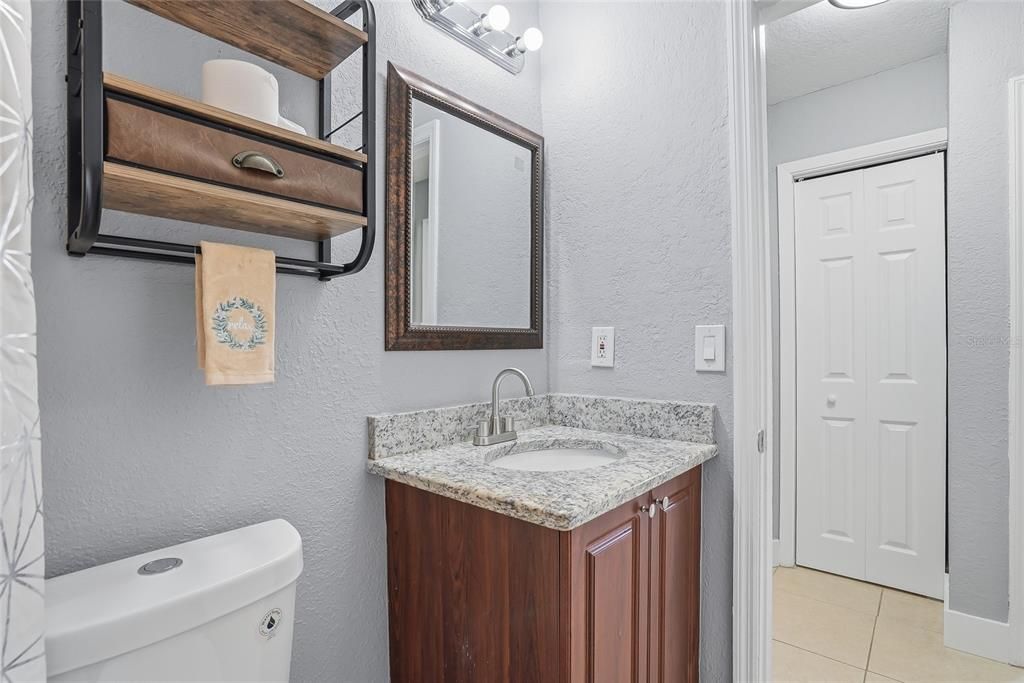 Active With Contract: $310,000 (3 beds, 1 baths, 900 Square Feet)