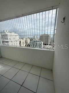 For Sale: $395,000 (1 beds, 1 baths, 525 Square Feet)