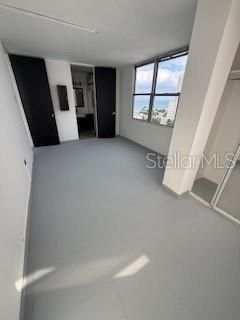 For Sale: $395,000 (1 beds, 1 baths, 525 Square Feet)