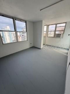 For Sale: $395,000 (1 beds, 1 baths, 525 Square Feet)