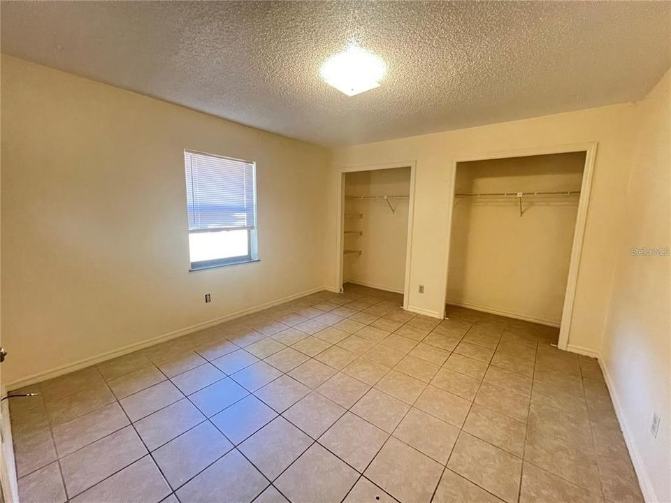 Active With Contract: $1,250 (2 beds, 1 baths, 850 Square Feet)