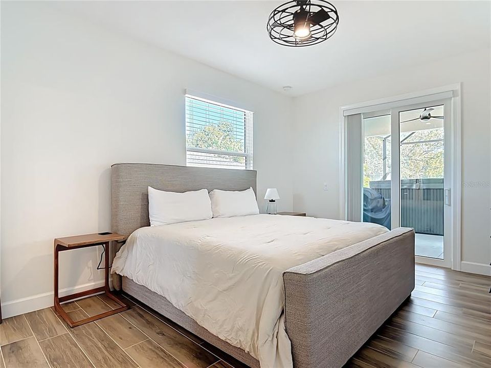 For Rent: $2,950 (3 beds, 2 baths, 1602 Square Feet)