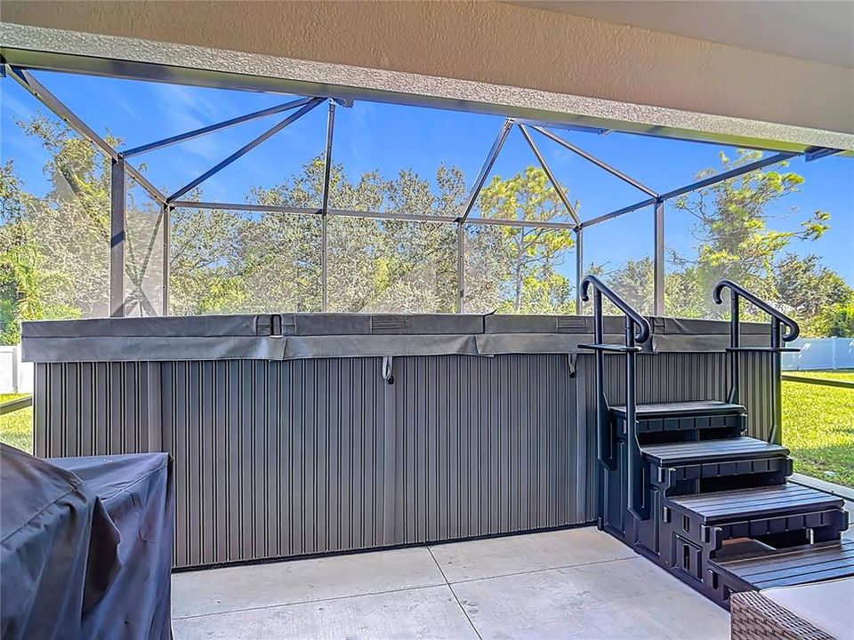 For Rent: $2,950 (3 beds, 2 baths, 1602 Square Feet)