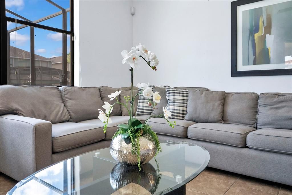 Activo con contrato: $475,000 (5 camas, 4 baños, 2333 Pies cuadrados)