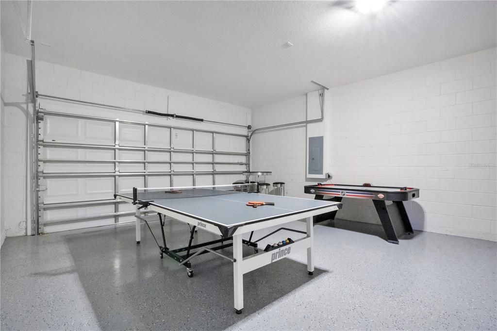 Activo con contrato: $475,000 (5 camas, 4 baños, 2333 Pies cuadrados)