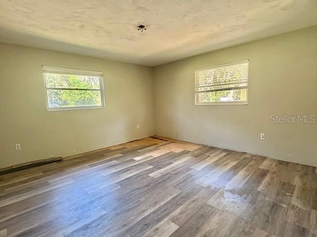 Active With Contract: $396,000 (3 beds, 3 baths, 2918 Square Feet)