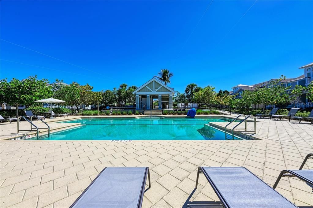 En Venta: $1,225,000 (3 camas, 3 baños, 2781 Pies cuadrados)