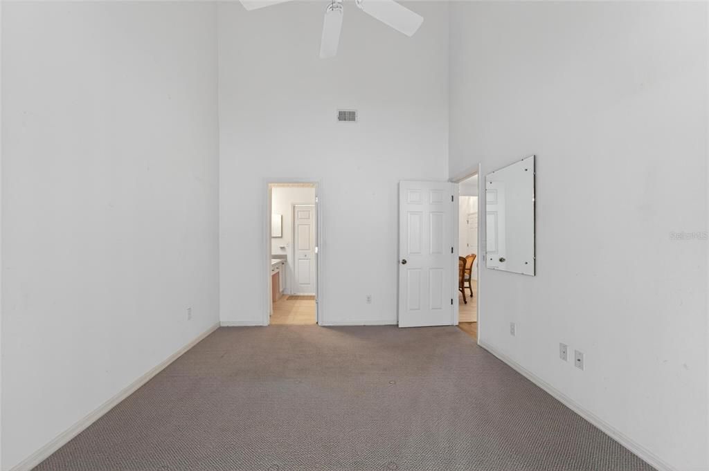 For Sale: $329,900 (3 beds, 2 baths, 1792 Square Feet)