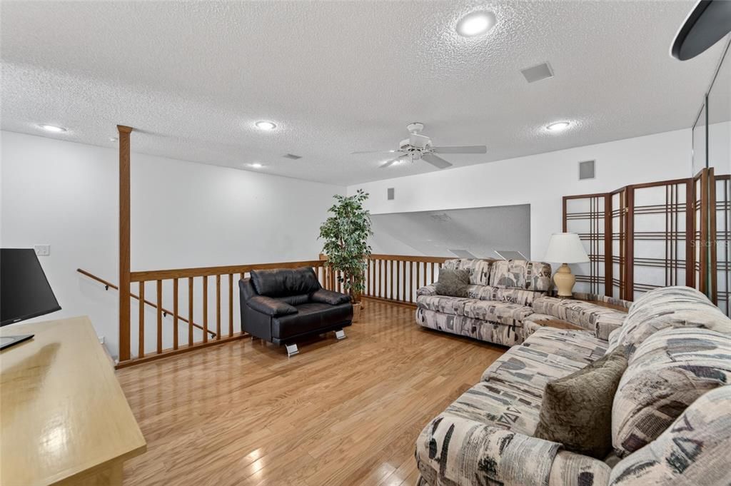 For Sale: $329,900 (3 beds, 2 baths, 1792 Square Feet)