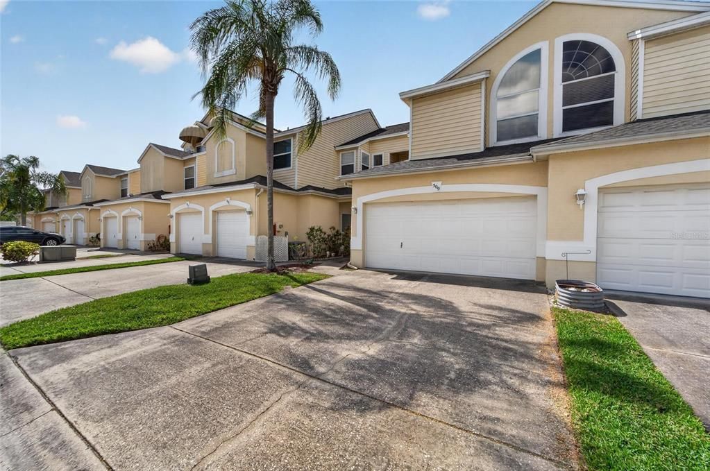 For Sale: $329,900 (3 beds, 2 baths, 1792 Square Feet)
