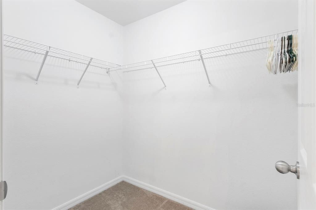 En Venta: $295,000 (3 camas, 2 baños, 1551 Pies cuadrados)