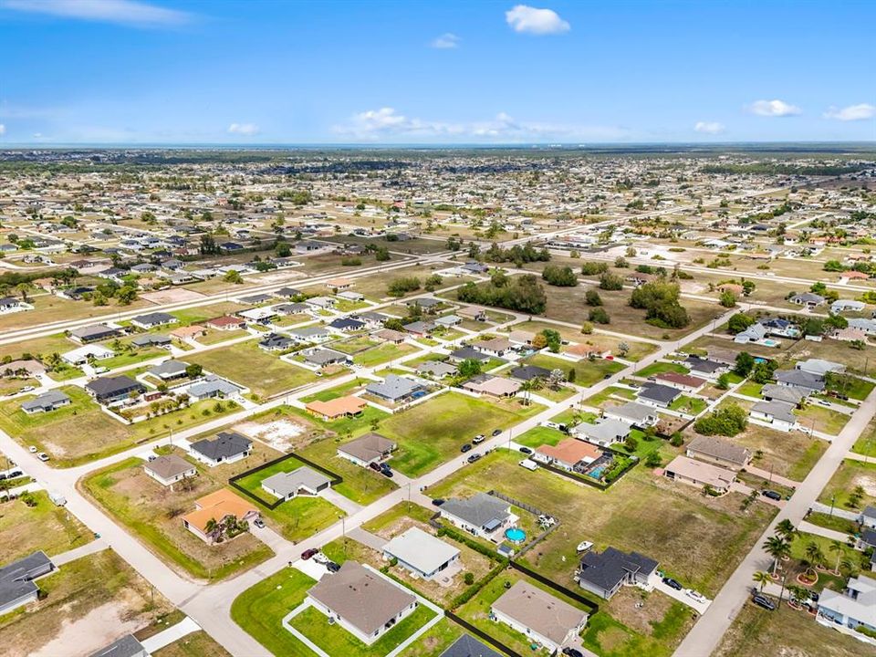En Venta: $295,000 (3 camas, 2 baños, 1551 Pies cuadrados)