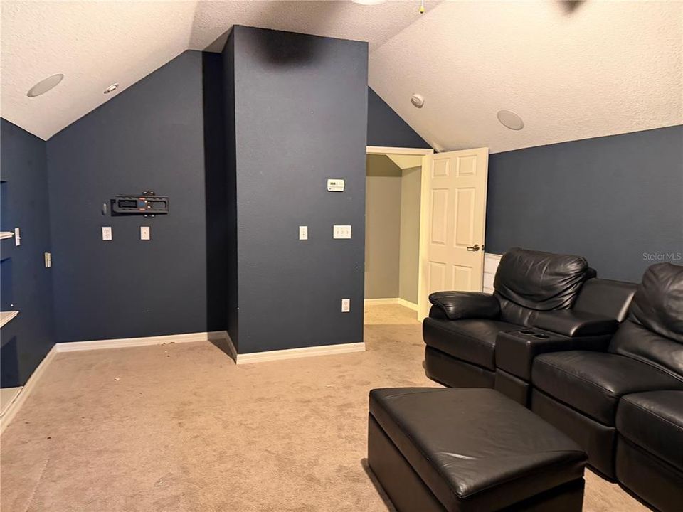 Active With Contract: $475,000 (4 beds, 2 baths, 2523 Square Feet)