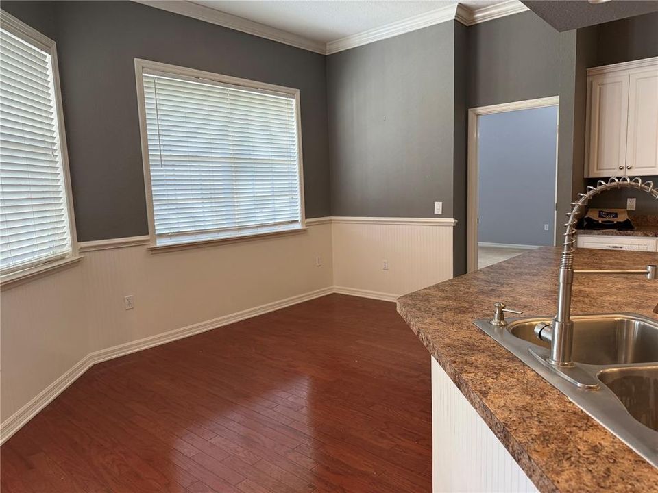 Active With Contract: $475,000 (4 beds, 2 baths, 2523 Square Feet)