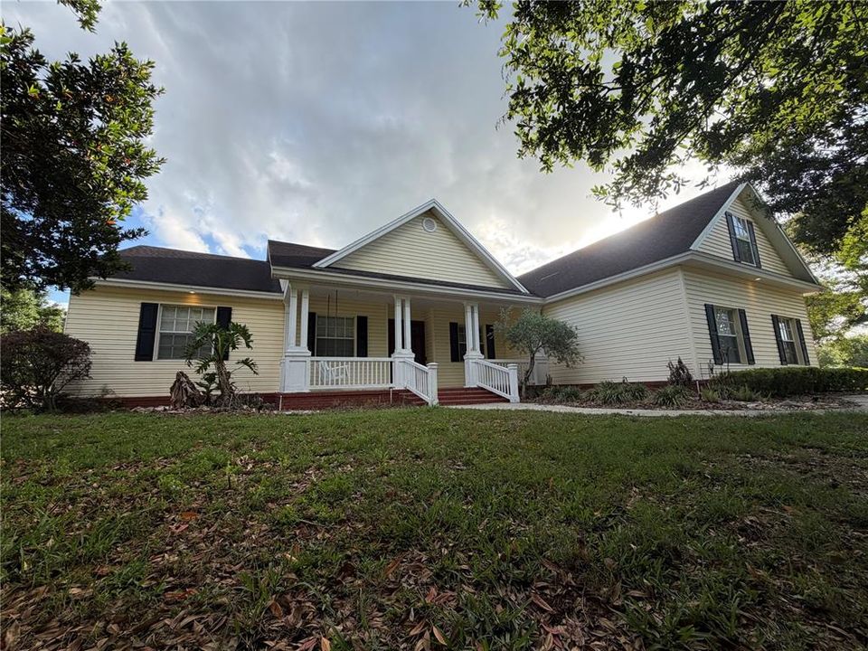 Active With Contract: $475,000 (4 beds, 2 baths, 2523 Square Feet)