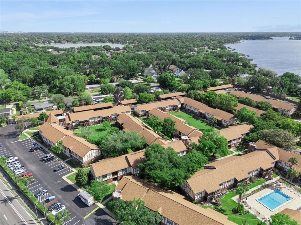 For Sale: $200,000 (2 beds, 2 baths, 1071 Square Feet)