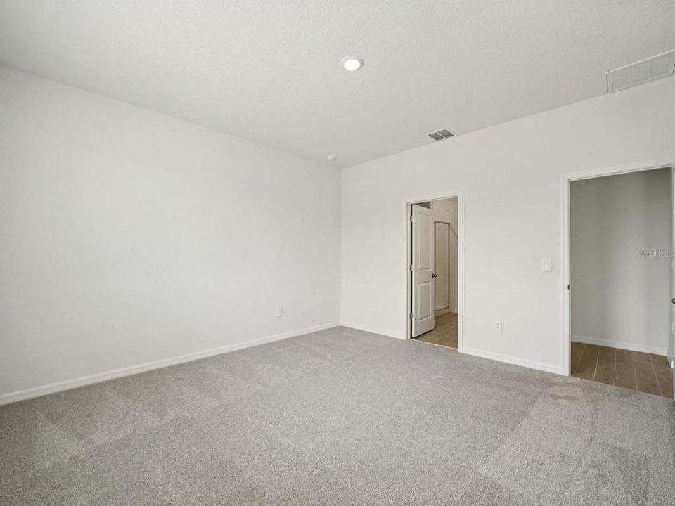 Active With Contract: $412,920 (4 beds, 2 baths, 1840 Square Feet)