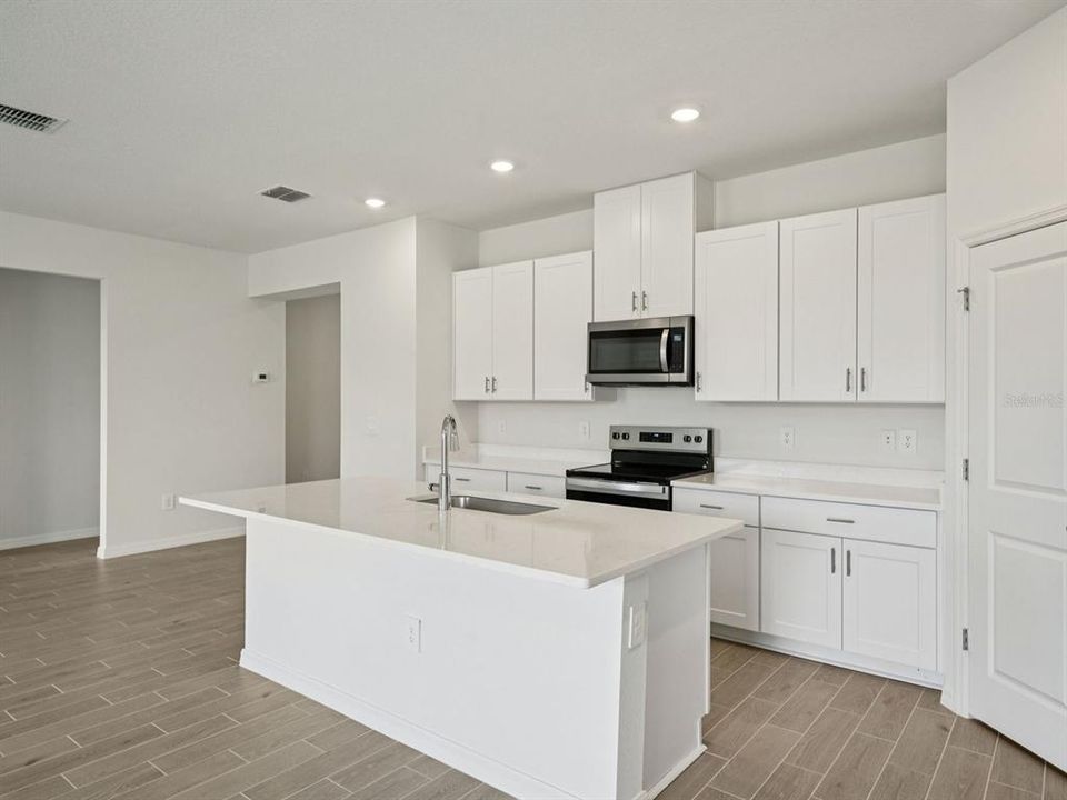 Active With Contract: $412,920 (4 beds, 2 baths, 1840 Square Feet)