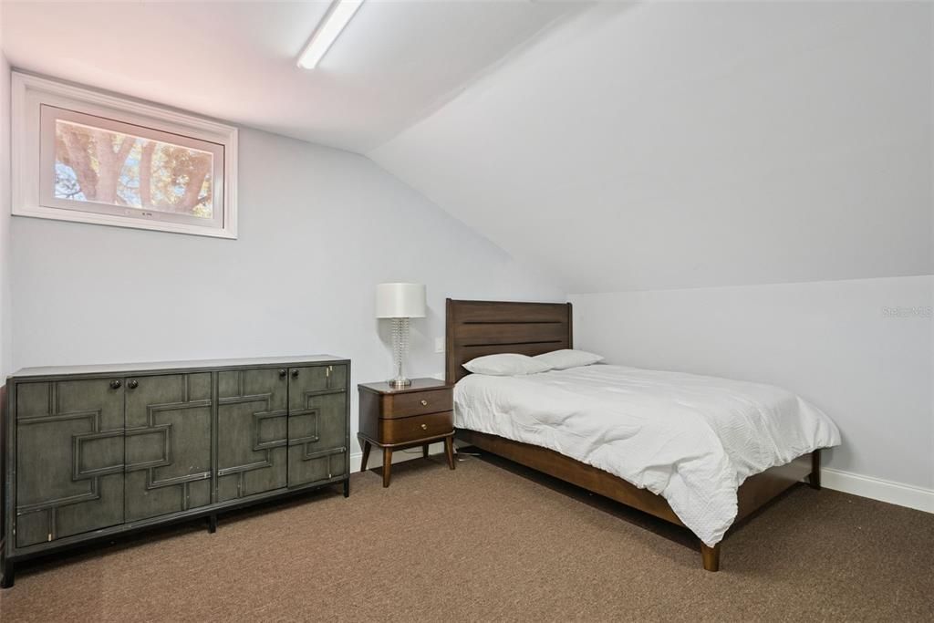 For Sale: $1,799,000 (8 beds, 8 baths, 7675 Square Feet)