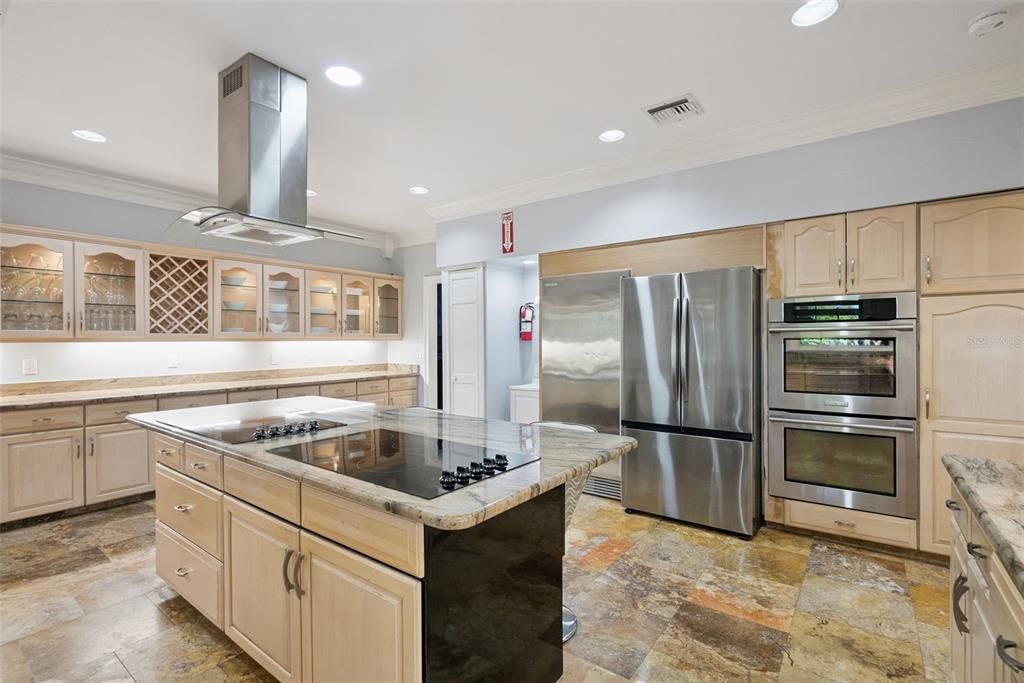 For Sale: $1,799,000 (8 beds, 8 baths, 7675 Square Feet)