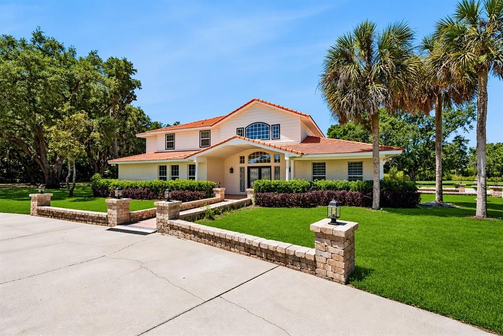For Sale: $1,799,000 (8 beds, 8 baths, 7675 Square Feet)