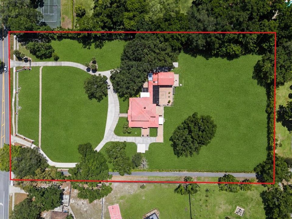For Sale: $1,799,000 (8 beds, 8 baths, 7675 Square Feet)