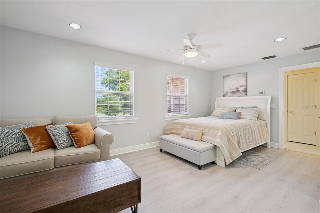 For Sale: $1,799,000 (8 beds, 8 baths, 7675 Square Feet)