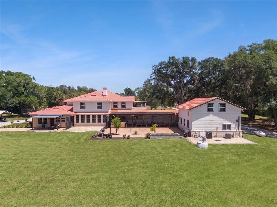 For Sale: $1,799,000 (8 beds, 8 baths, 7675 Square Feet)