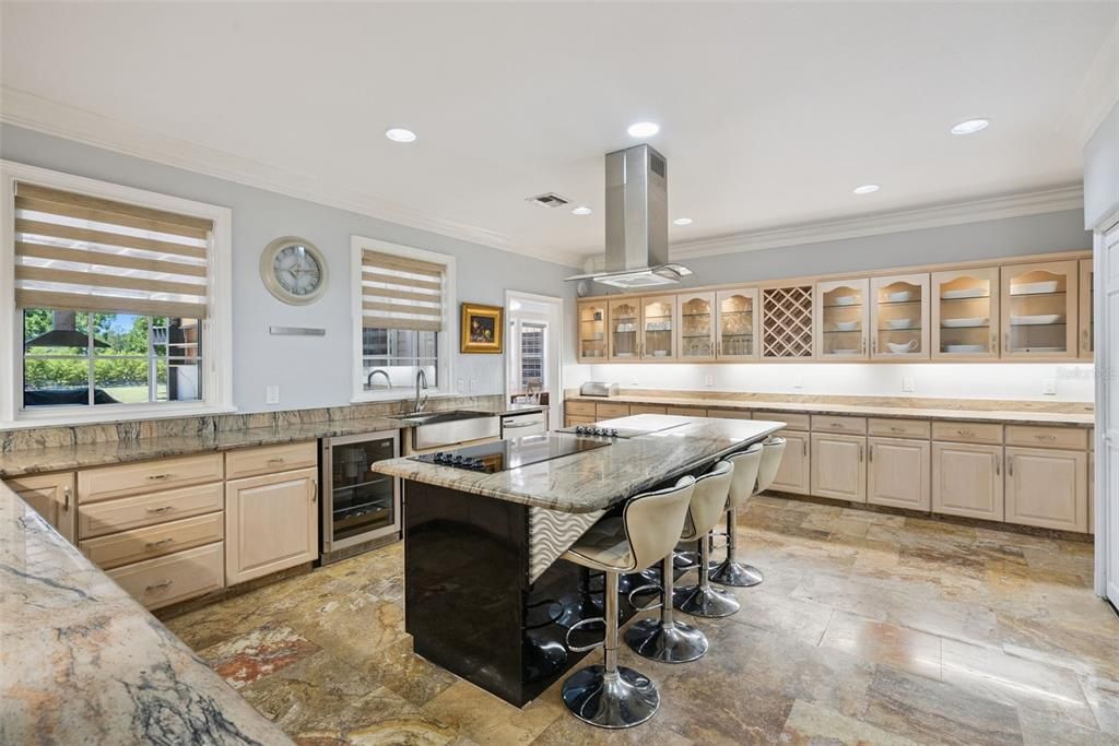For Sale: $1,799,000 (8 beds, 8 baths, 7675 Square Feet)