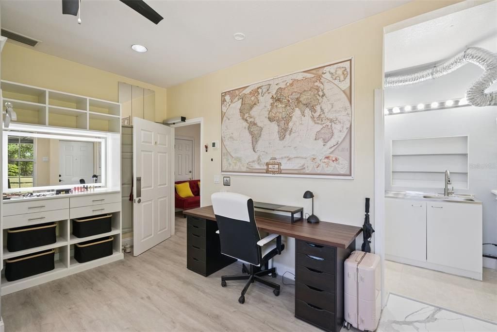 For Sale: $1,799,000 (8 beds, 8 baths, 7675 Square Feet)