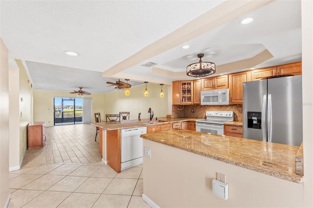 For Sale: $289,900 (2 beds, 2 baths, 1350 Square Feet)