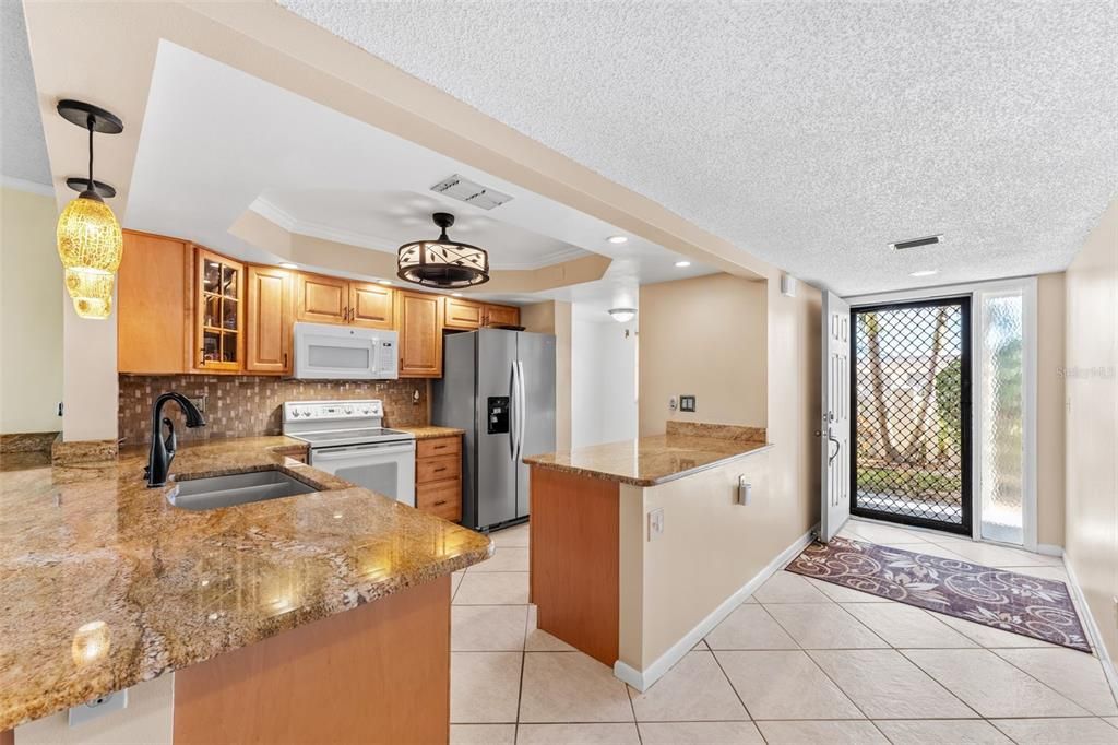 For Sale: $289,900 (2 beds, 2 baths, 1350 Square Feet)