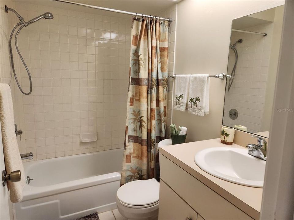Active With Contract: $180,000 (2 beds, 2 baths, 1075 Square Feet)
