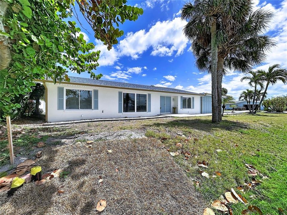 For Sale: $874,999 (3 beds, 2 baths, 1947 Square Feet)
