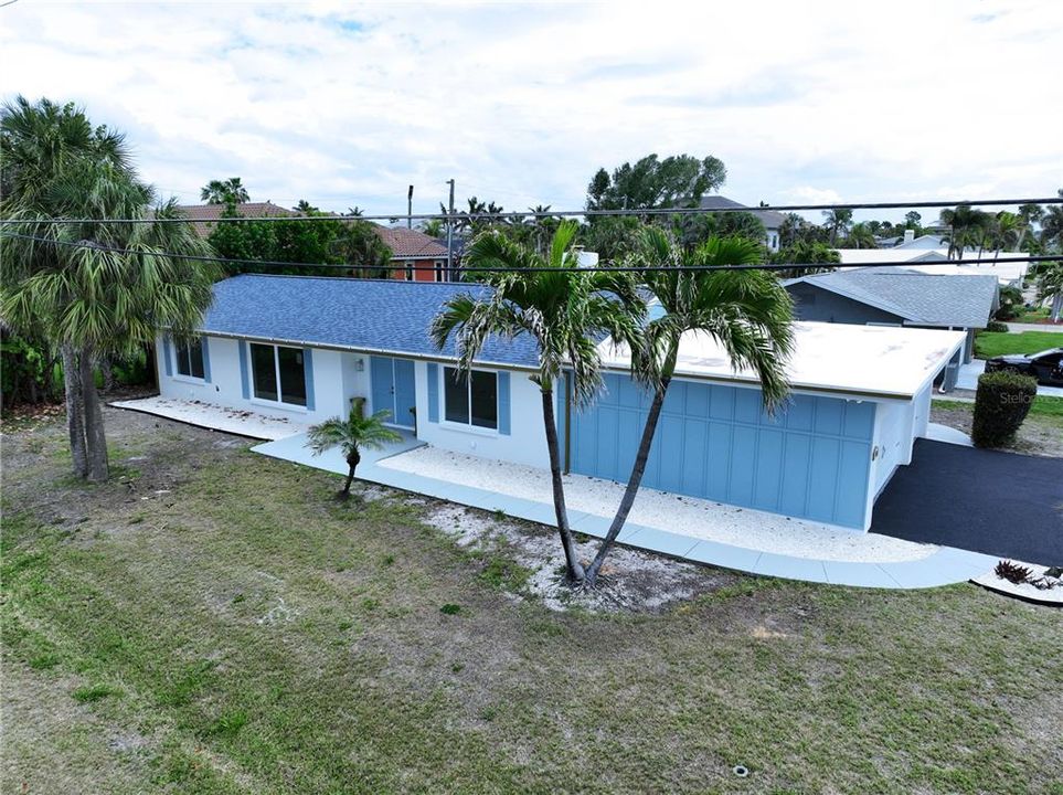 For Sale: $874,999 (3 beds, 2 baths, 1947 Square Feet)