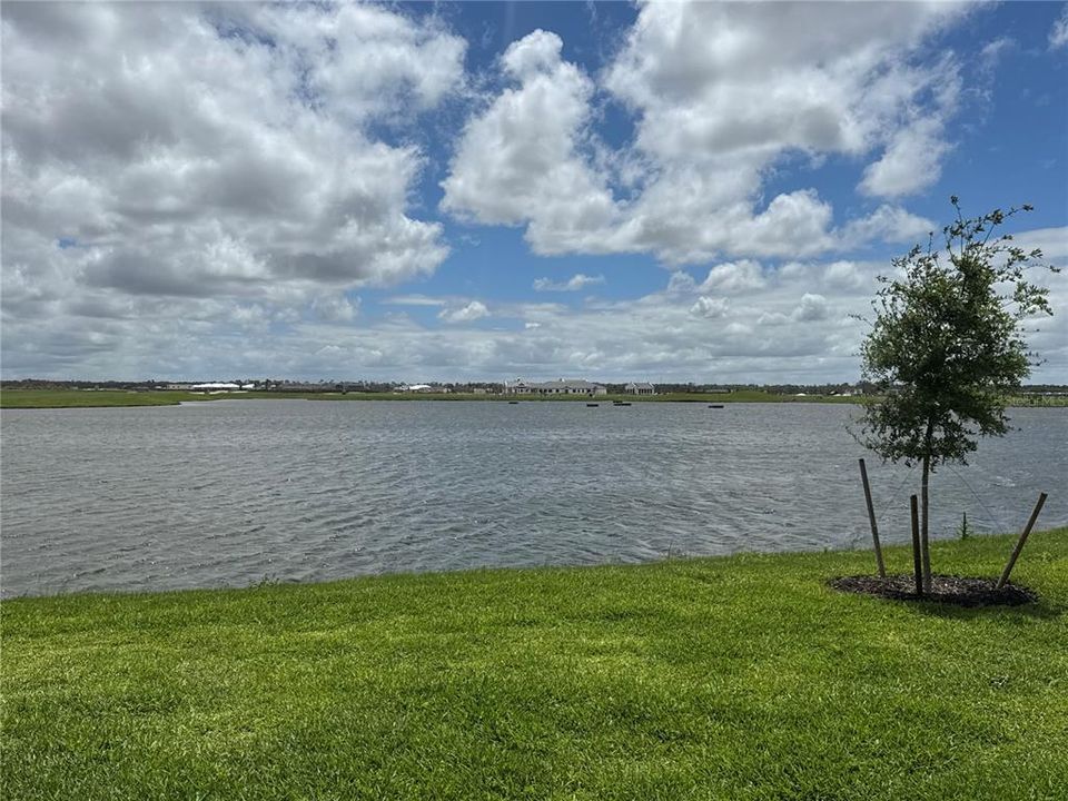 Active With Contract: $299,000 (2 beds, 2 baths, 1154 Square Feet)