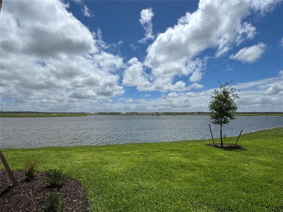 Active With Contract: $299,000 (2 beds, 2 baths, 1154 Square Feet)