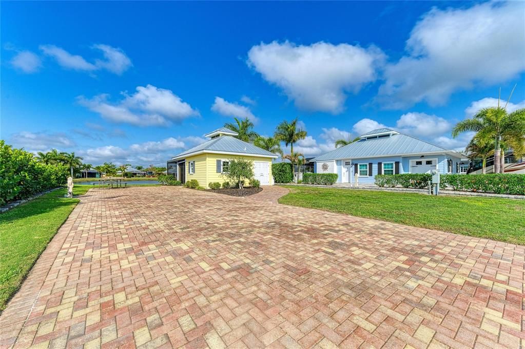 En Venta: $325,000 (1 camas, 1 baños, 300 Pies cuadrados)