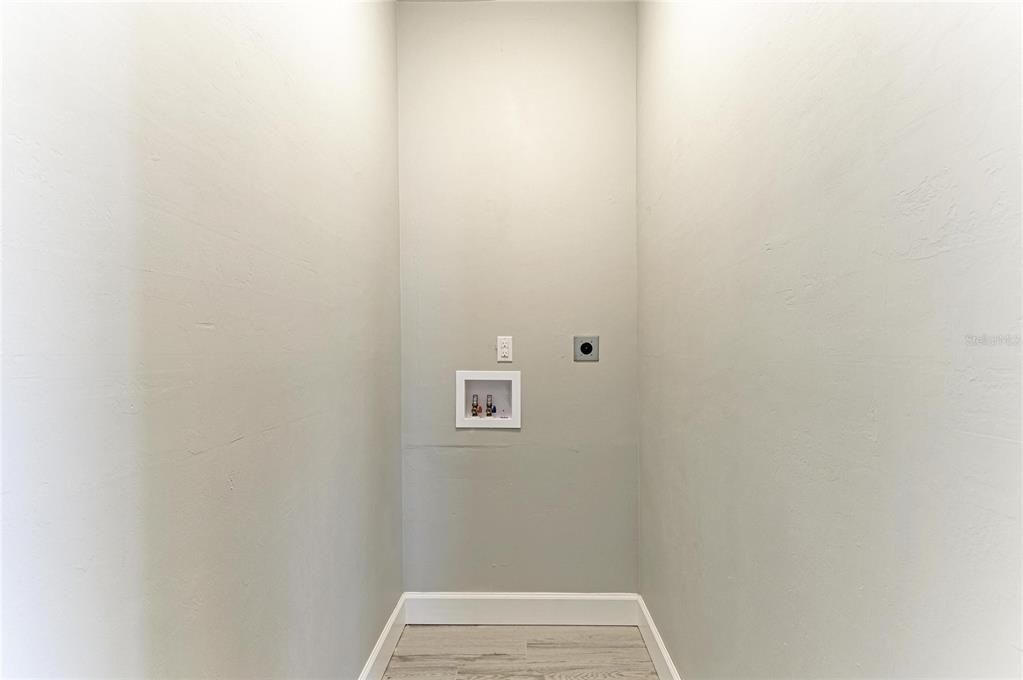 En Venta: $325,000 (1 camas, 1 baños, 300 Pies cuadrados)