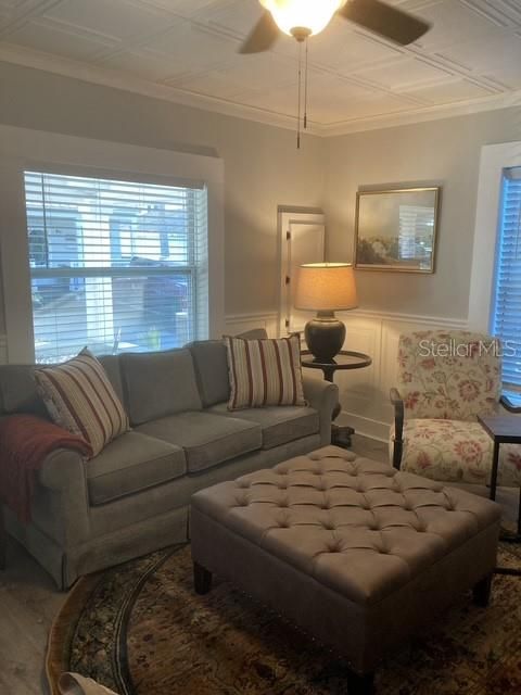 For Sale: $419,999 (2 beds, 2 baths, 745 Square Feet)