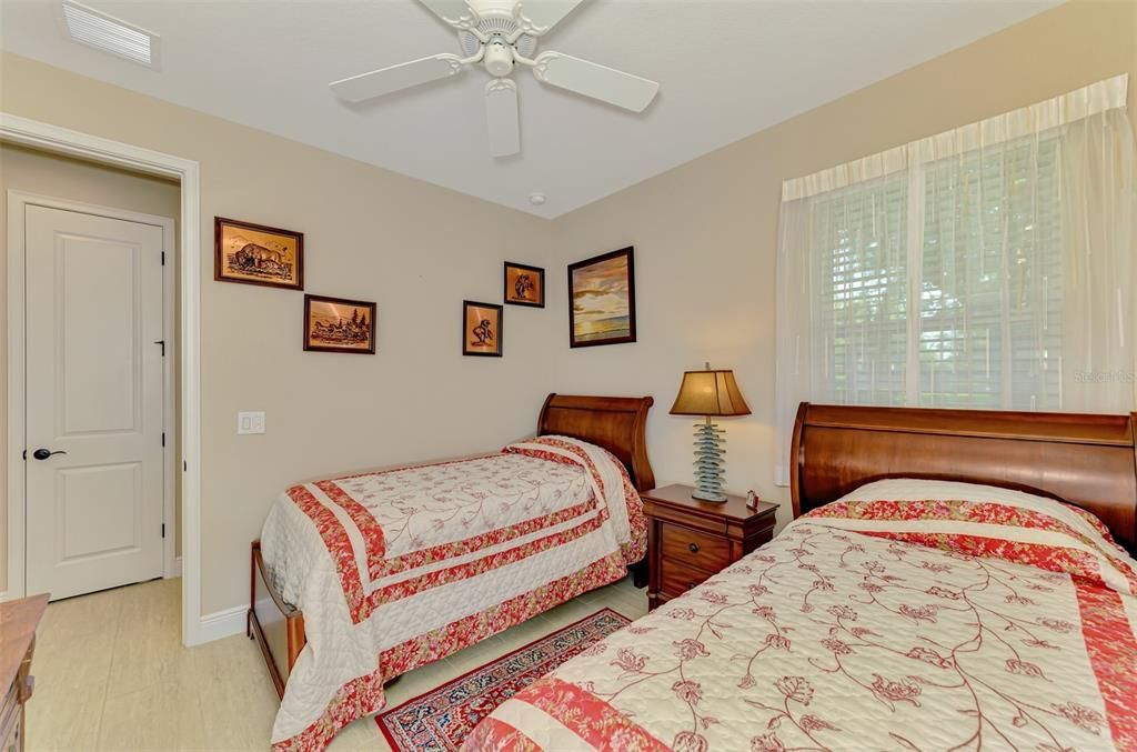 Activo con contrato: $344,900 (2 camas, 2 baños, 1629 Pies cuadrados)