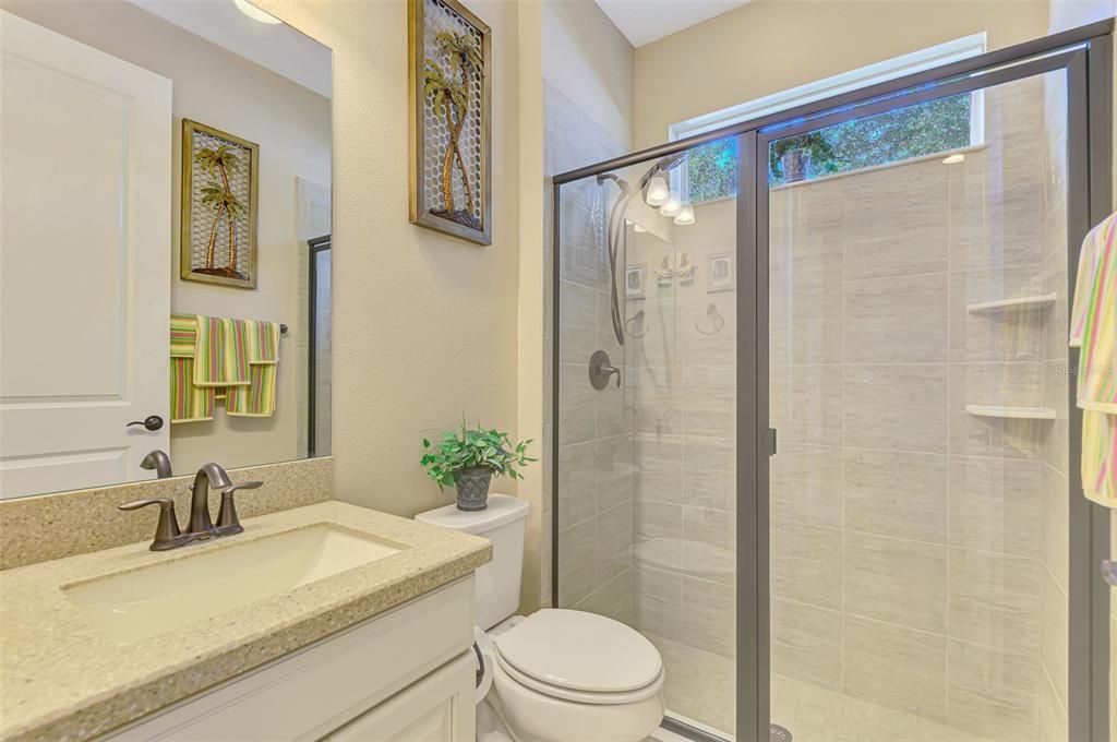 Activo con contrato: $344,900 (2 camas, 2 baños, 1629 Pies cuadrados)