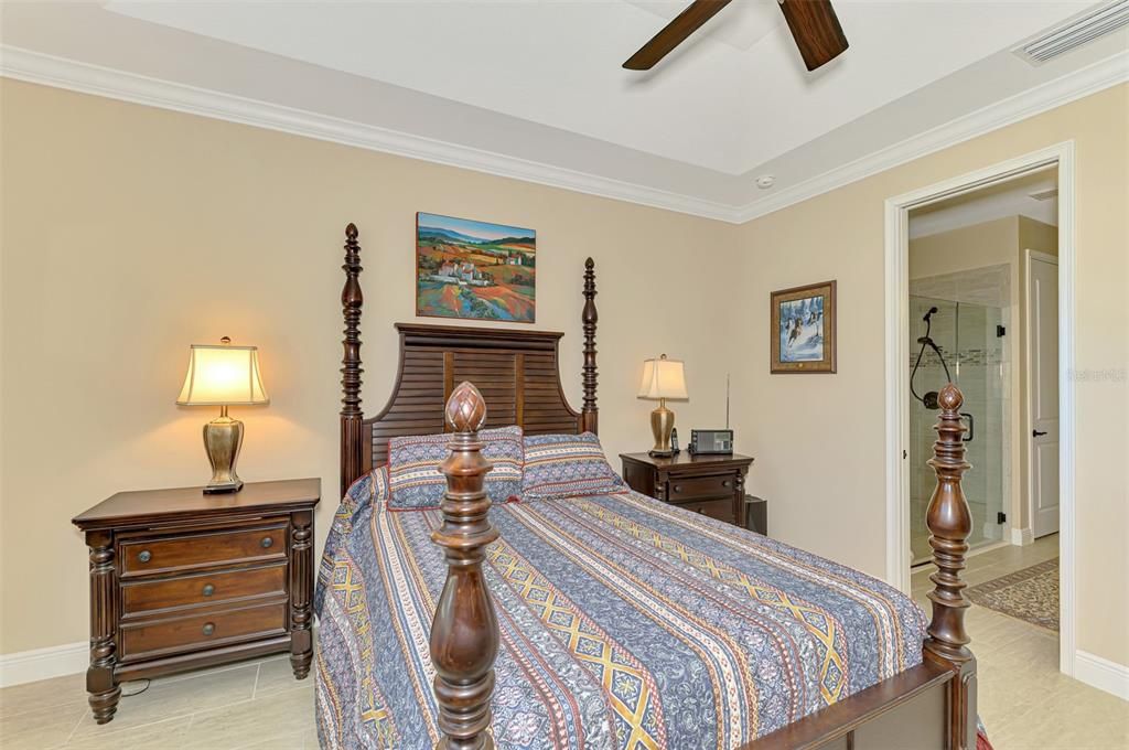 Activo con contrato: $344,900 (2 camas, 2 baños, 1629 Pies cuadrados)