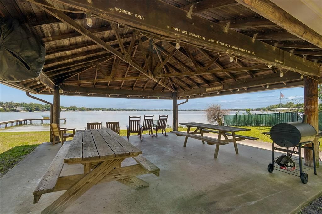 For Sale: $530,000 (4 beds, 2 baths, 1652 Square Feet)