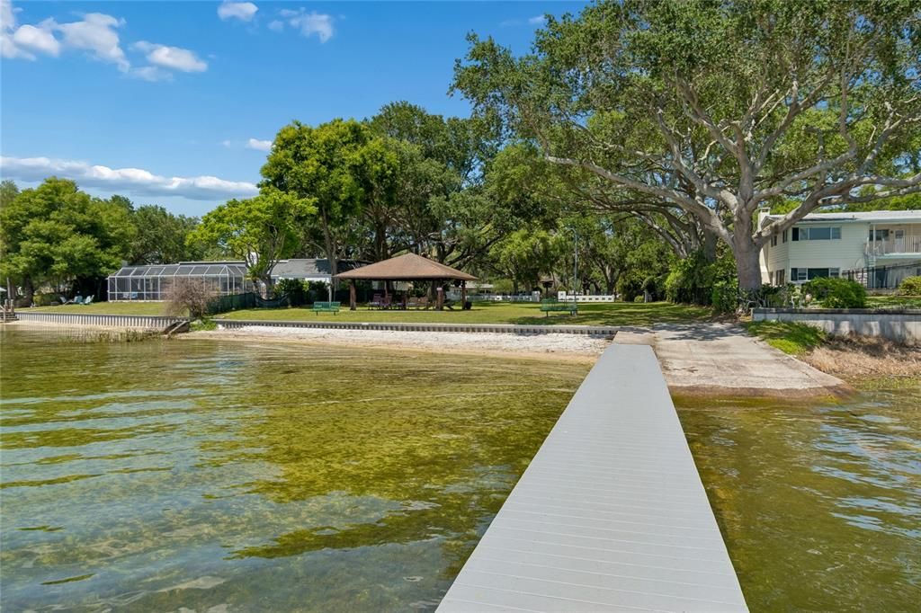For Sale: $530,000 (4 beds, 2 baths, 1652 Square Feet)