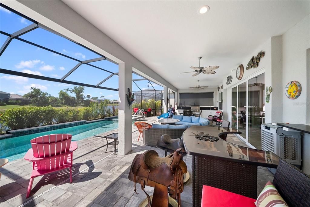 En Venta: $999,999 (4 camas, 3 baños, 2871 Pies cuadrados)