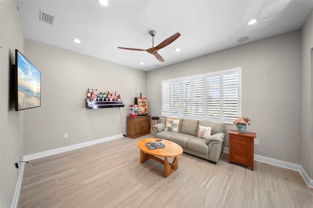 En Venta: $999,999 (4 camas, 3 baños, 2871 Pies cuadrados)