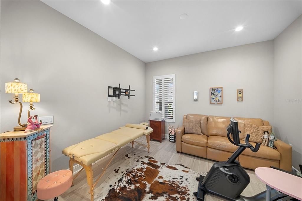 En Venta: $999,999 (4 camas, 3 baños, 2871 Pies cuadrados)